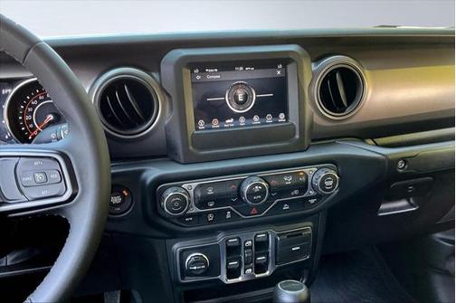 2023 Jeep Gladiator Willys 4x4