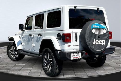2025 Jeep Wrangler 4-Door Sahara 4x4