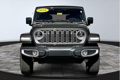 2024 Jeep Wrangler 4-Door Sahara 4x4