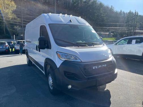 2025 RAM ProMaster 2500 Tradesman