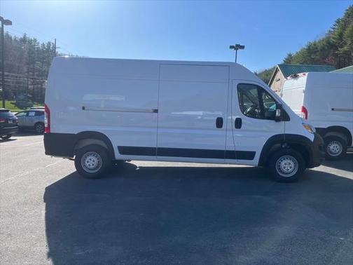 2025 RAM ProMaster 2500 Tradesman