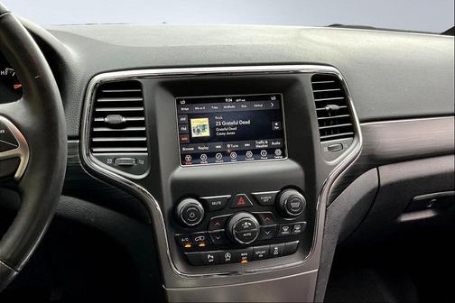 2020 Jeep Grand Cherokee Laredo