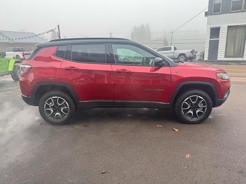 2026 Jeep Compass Trailhawk