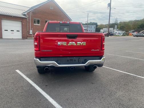 2025 RAM 1500 Big Horn/Lone Star