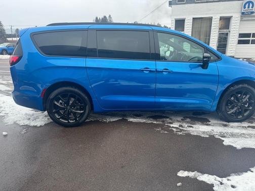 2026 Chrysler Pacifica L