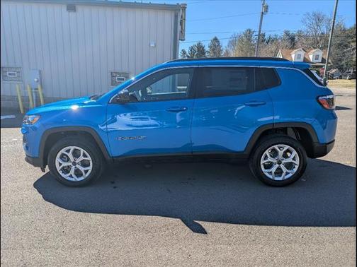 2025 Jeep Compass Latitude