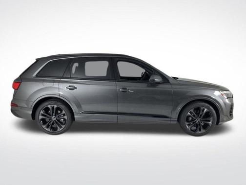 2025 Audi Q7 55 Prestige