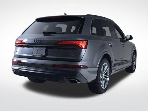 2026 Audi Q7 45 Premium