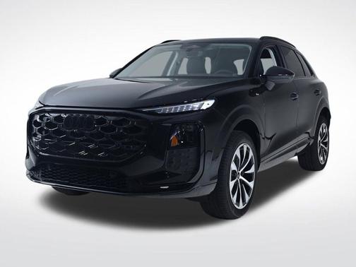 Mythos Black Metallic 2026 Audi Q3 S line