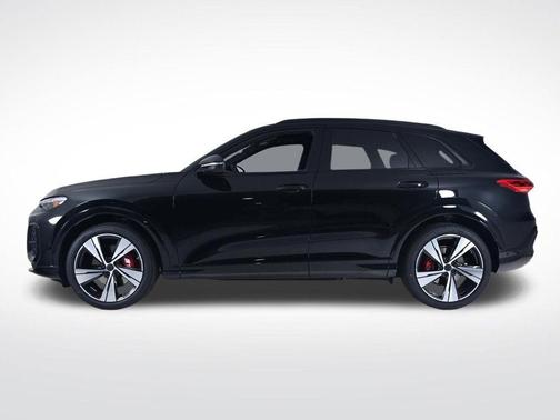 Mythos Black Metallic 2026 Audi SQ5 3.0T Premium Plus