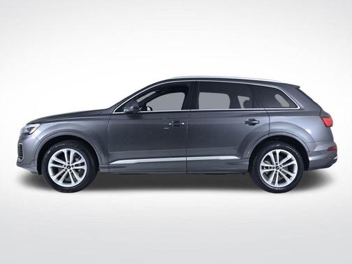 2025 Audi Q7 55 Premium