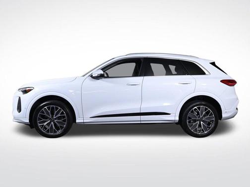 Glacier White Metallic 2025 Audi Q5 2.0T quattro Premium