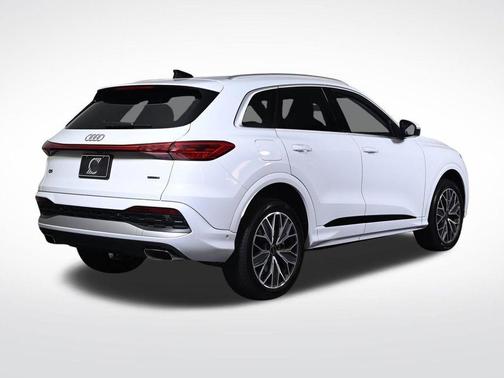 Glacier White Metallic 2025 Audi Q5 2.0T quattro Premium
