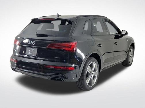 2025 Audi Q5 45 S line quattro Premium