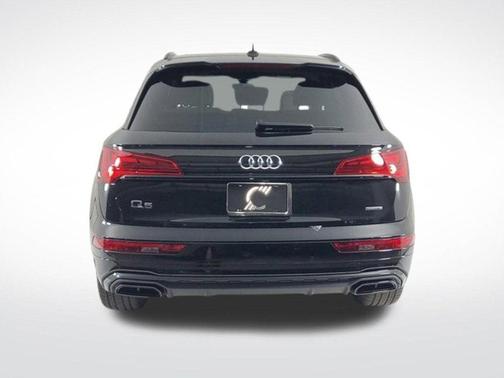 2025 Audi Q5 45 S line quattro Premium