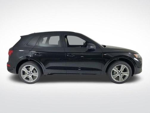 2025 Audi Q5 45 S line quattro Premium