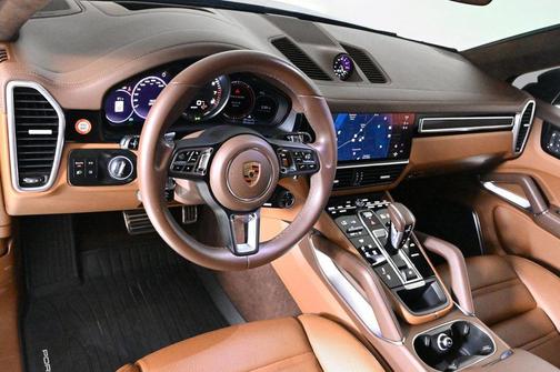 2023 Porsche Cayenne Turbo S