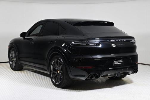 2023 Porsche Cayenne Turbo S