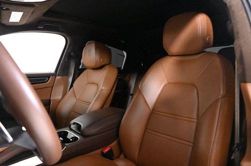 2023 Porsche Cayenne Turbo S