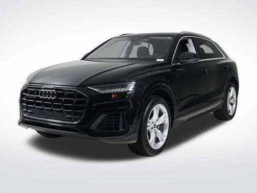 2023 Audi Q8 55 Premium Plus