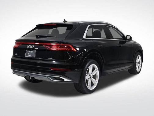 2023 Audi Q8 55 Premium Plus
