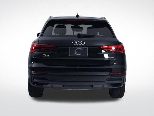 2025 Audi Q3 45 S line Premium