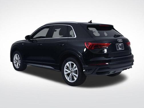 2025 Audi Q3 45 S line Premium