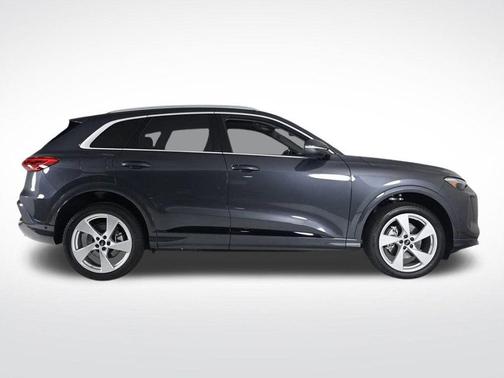 2025 Audi Q5 2.0T quattro Premium