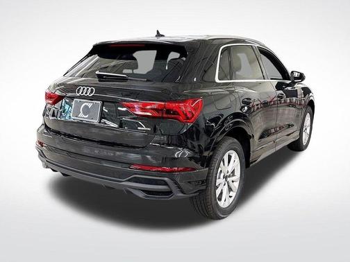 2025 Audi Q3 45 S line Premium