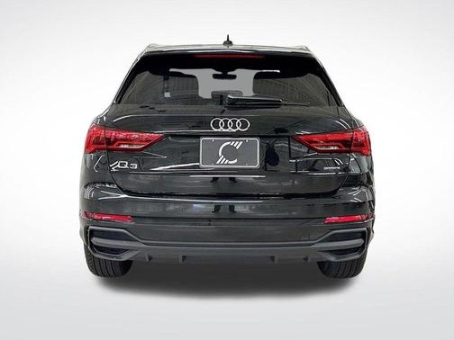 2025 Audi Q3 45 S line Premium