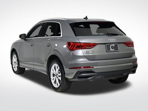 2024 Audi Q3 45 S line Premium