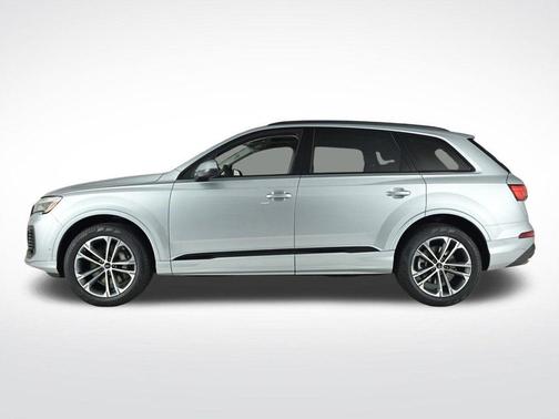 2025 Audi Q7 45 Premium