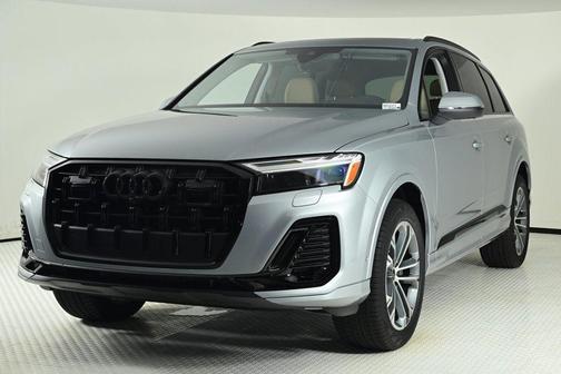 2025 Audi Q7 45 Premium