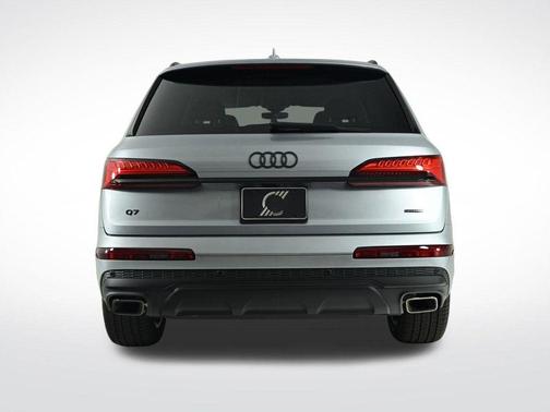 2025 Audi Q7 45 Premium