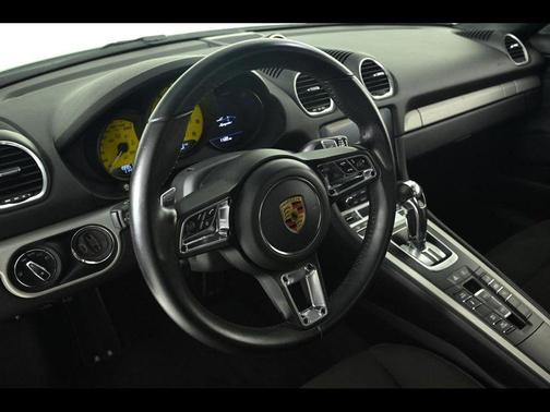 2021 Porsche 718 Spyder Base