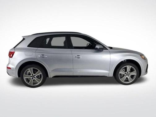 2025 Audi Q5 45 S line quattro Premium