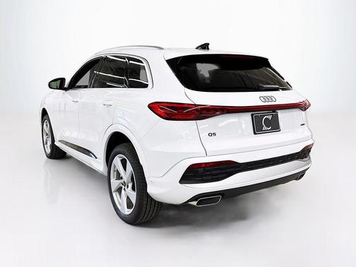 2025 Audi Q5 2.0T quattro Premium