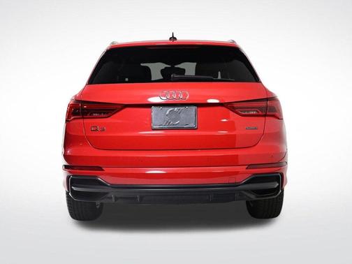 2022 Audi Q3 45 S line Premium