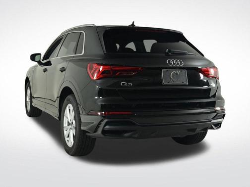 2025 Audi Q3 45 S line Premium