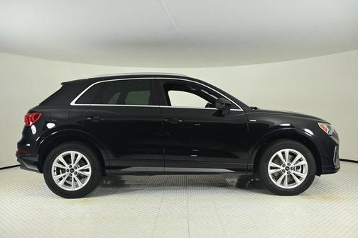 2025 Audi Q3 45 S line Premium
