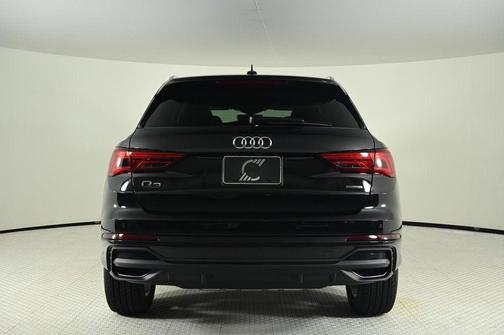 2025 Audi Q3 45 S line Premium