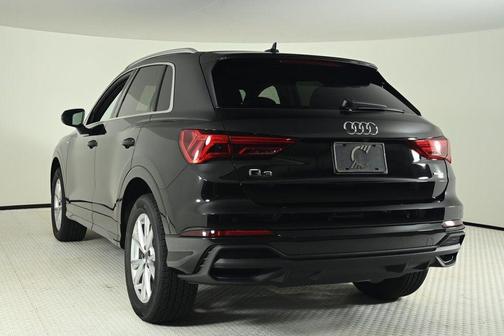 2025 Audi Q3 45 S line Premium