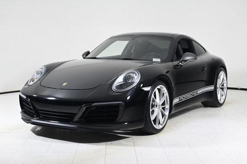 2019 Porsche 911 Carrera