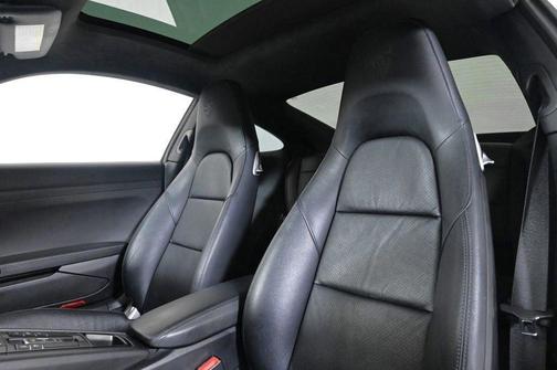 2019 Porsche 911 Carrera