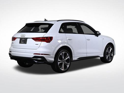 Glacier White Metallic 2025 Audi Q3 45 S line Premium