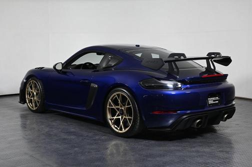 Gentian Blue Metallic 2024 Porsche 718 Cayman GT4 RS