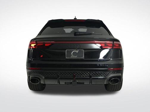 2025 Audi RS Q8 4.0T quattro performance