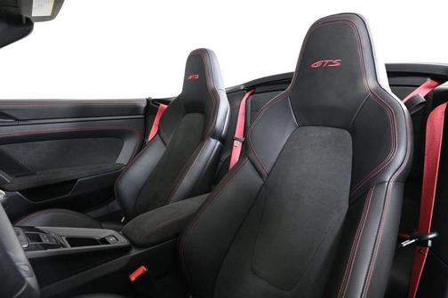 2023 Porsche 911 Carrera GTS