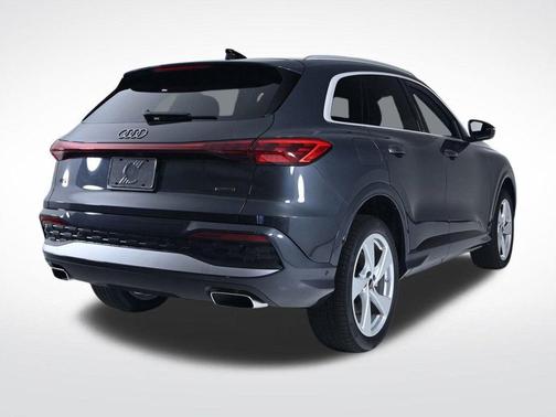 2025 Audi Q5 2.0T quattro Premium