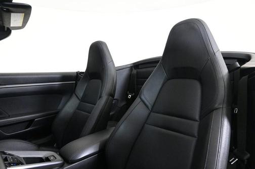 2020 Porsche 911 Carrera